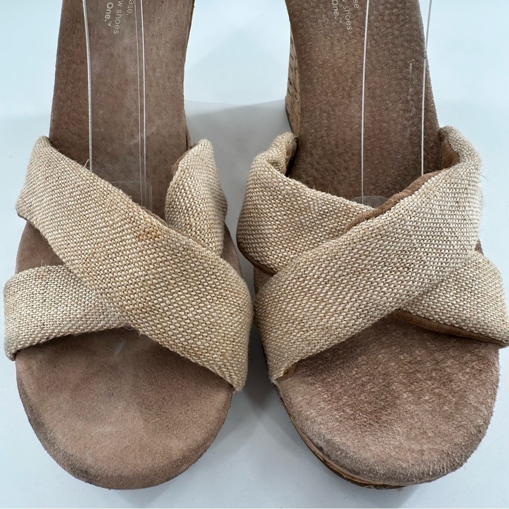 Toms womens sandals size 7.5 tan canvas cork wedges - Picture 3 of 12
